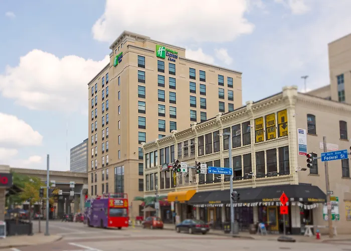 Holiday Inn Express & Suites Pittsburgh North Shore By Ihg